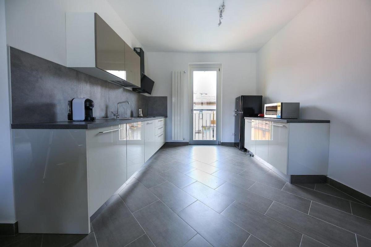 Penthouse Federico With Lake View - Residenza Silvana Verbania Kültér fotó