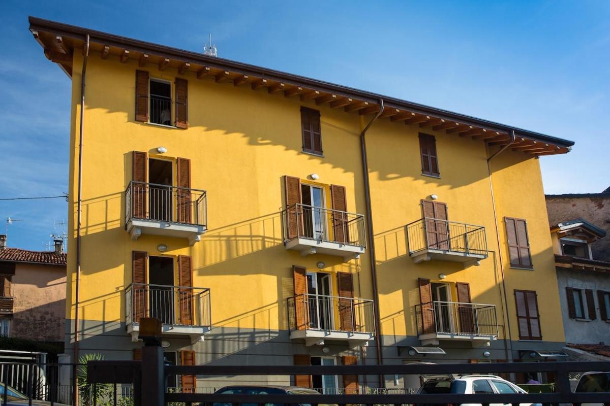 Penthouse Federico With Lake View - Residenza Silvana Verbania Kültér fotó