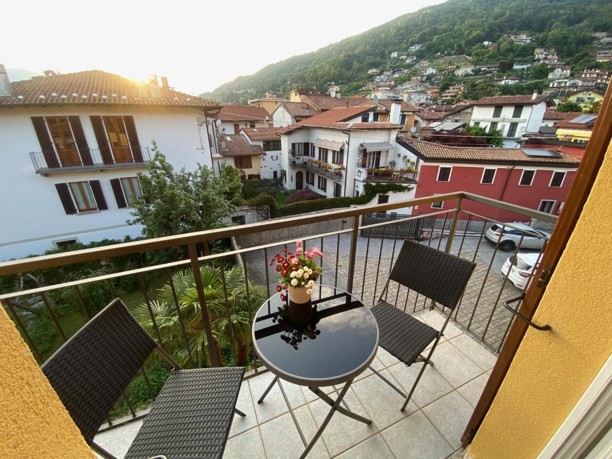 Penthouse Federico With Lake View - Residenza Silvana Verbania Kültér fotó