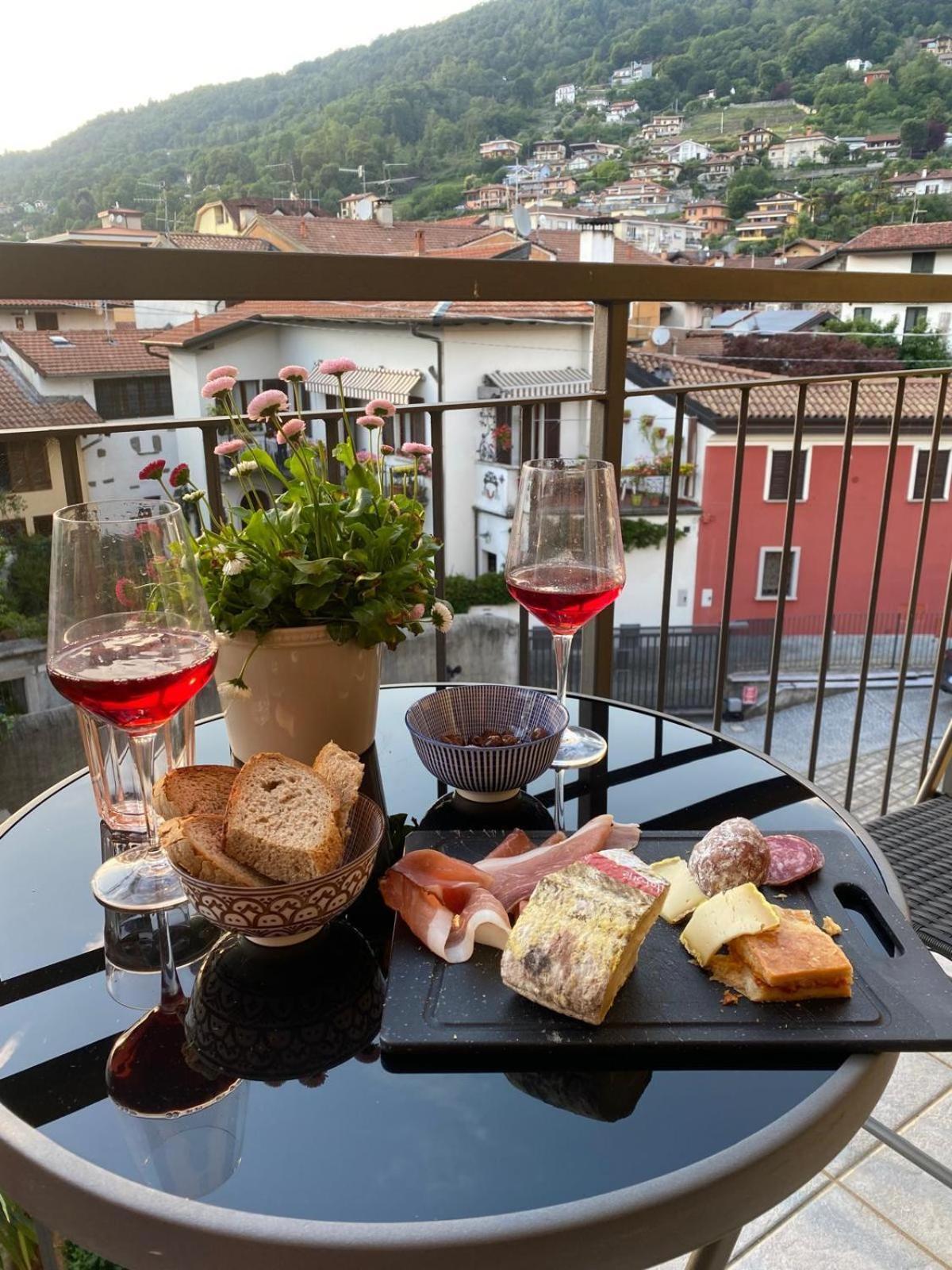 Penthouse Federico With Lake View - Residenza Silvana Verbania Kültér fotó